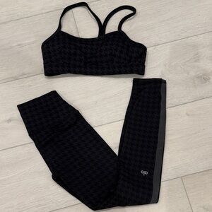 ALO Yoga Black Houndstooth Sports Bra and Leggings Set